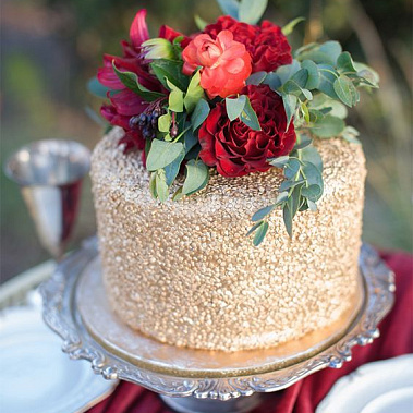 Торт с красными Пионами купить - бердск.сладкоежкин.рф